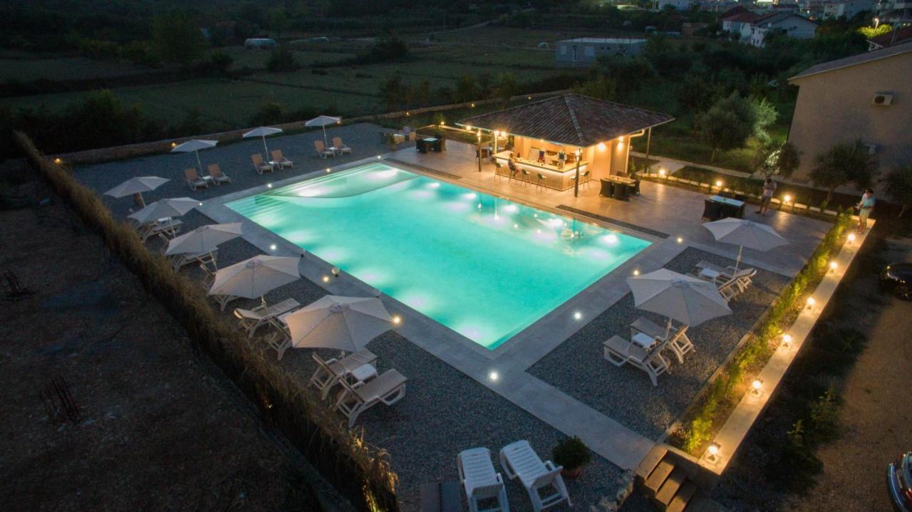 La Hacienda Hotel Ulcinj Ngoại thất bức ảnh
