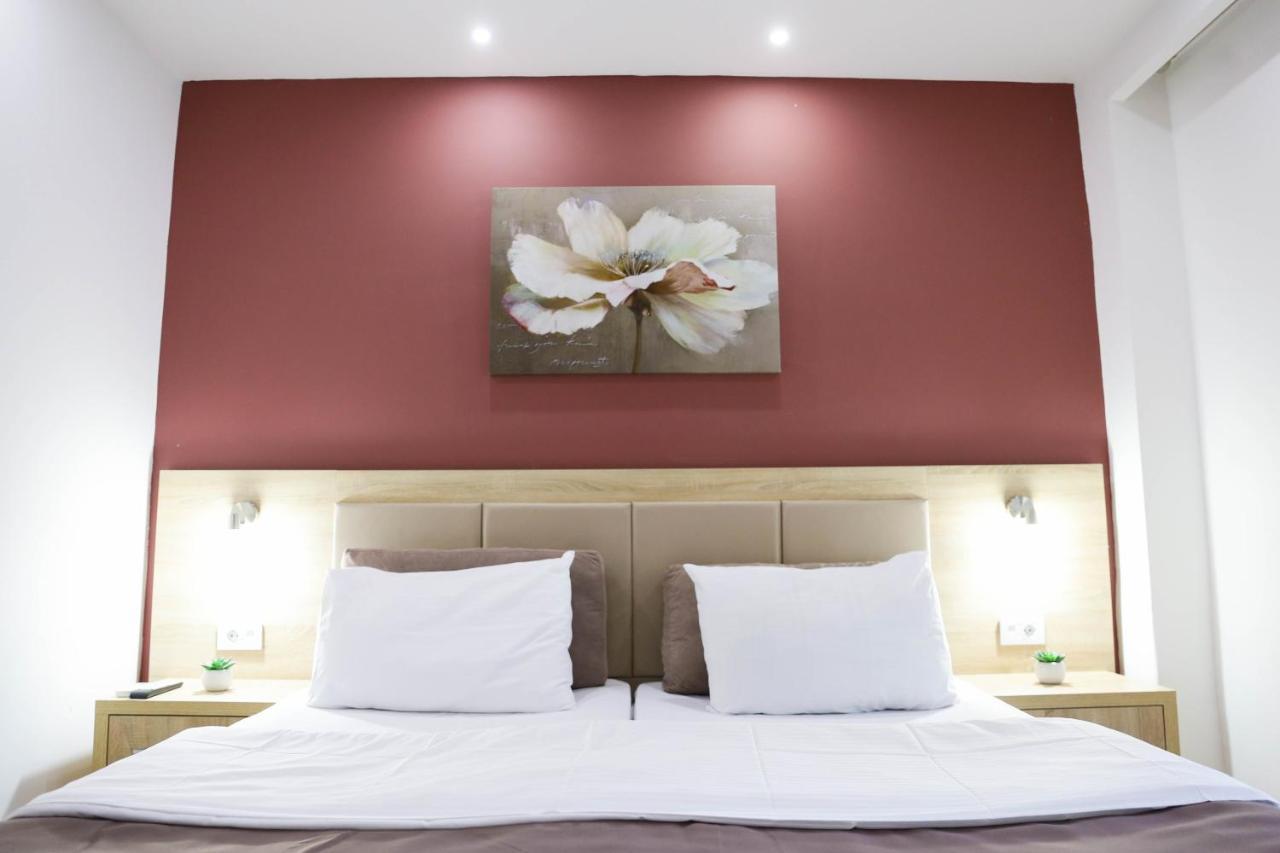 La Hacienda Hotel Ulcinj Ngoại thất bức ảnh