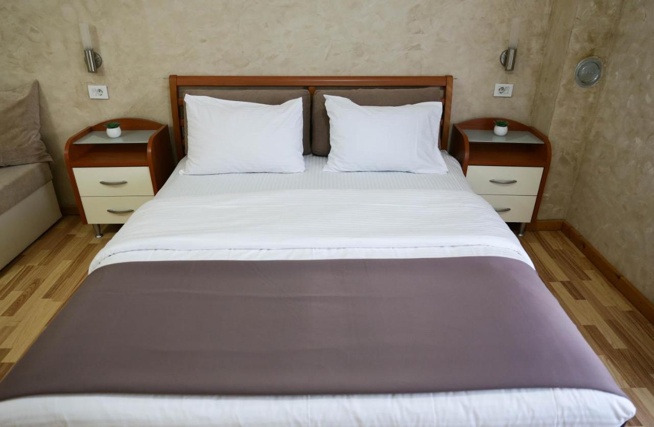 La Hacienda Hotel Ulcinj Ngoại thất bức ảnh