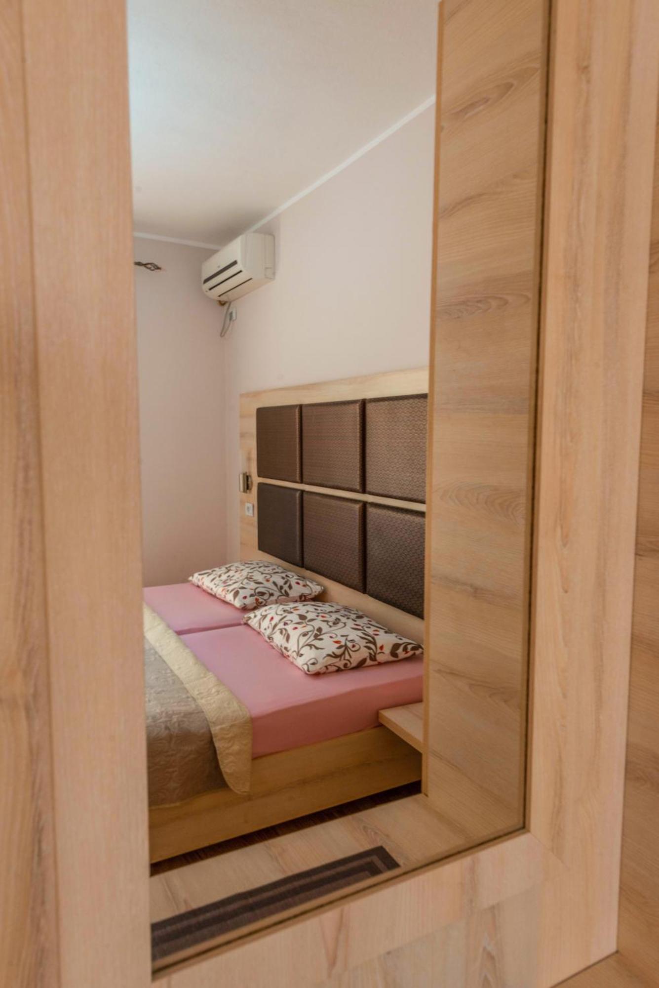 La Hacienda Hotel Ulcinj Ngoại thất bức ảnh